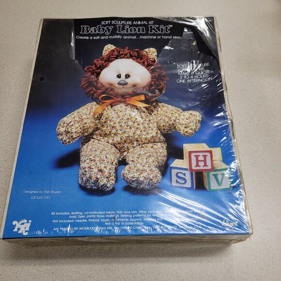 Vintage Soft Sculpture Animal Kit ZOOGLE BABY LION KIT YKI Valiant Craft 1982 - Picture 1 of 5